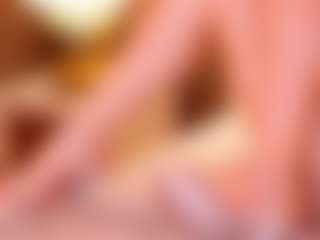 kiara-layla's Live Sex Cam Show