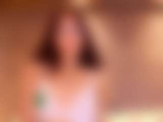 kiara-layla's Live Sex Cam Show