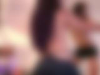kiara-layla's Live Sex Cam Show
