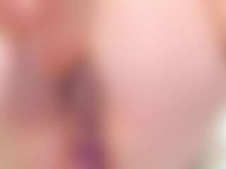 Live cam show with kiara-layla - Orgasm on camgirlchat.live