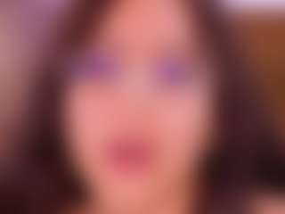 kiara-layla's Live Sex Cam Show
