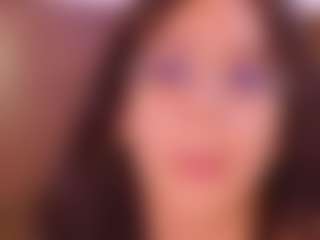 kiara-layla's Live Sex Cam Show