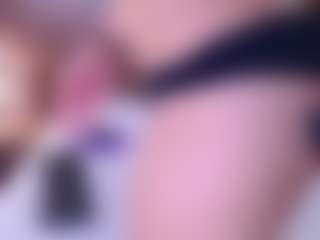 kiara-layla's Live Sex Cam Show