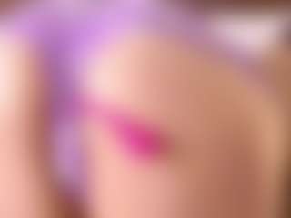 Live cam show with kiara-layla - Eating Pussy on livesuperchat.net