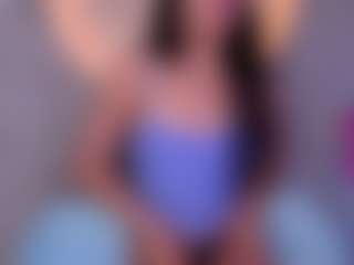 Live cam show with kiara-layla - Lesbian on LiveSexCams6