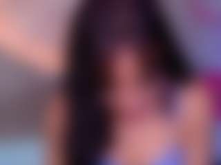 Live cam show with kiara-layla - Thin on Camsoda