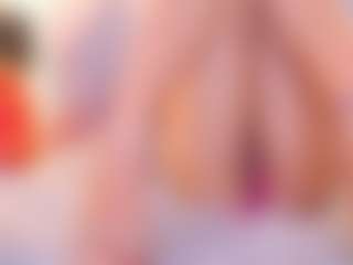 Live cam show with kiara-layla - Brown Eyes Teen (18+) on Camversity