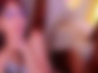 Live cam show with kiara-layla - College on Camsoda