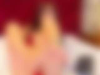 kiara-layla's Live Sex Cam Show