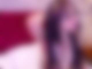 kiara-layla's Live Sex Cam Show