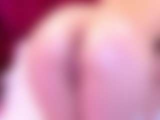 kiara-layla's Live Sex Cam Show