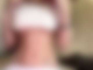 Live cam show with LioraSage - Teen (18+) on Uber Horny