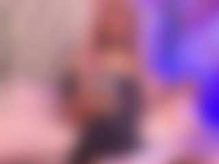 luna-issy's Live Sex Cam Show
