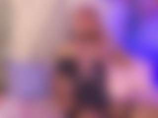 luna-issy's Live Sex Cam Show