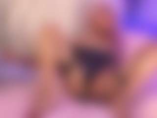 luna-issy's Live Sex Cam Show