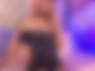 luna-issy's Live Sex Cam Show