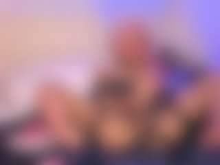 luna-issy's Live Sex Cam Show