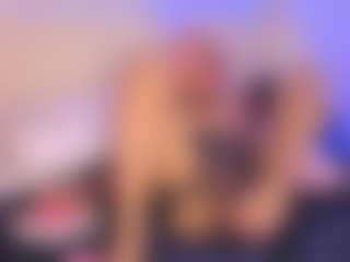 luna-issy's Live Sex Cam Show