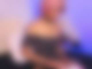 luna-issy's Live Sex Cam Show