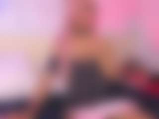 luna-issy's Live Sex Cam Show