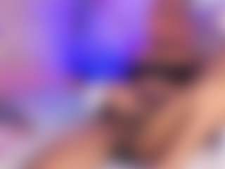 luna-issy's Live Sex Cam Show