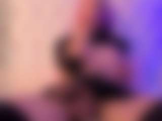 luna-issy's Live Sex Cam Show