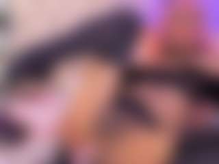 luna-issy's Live Sex Cam Show