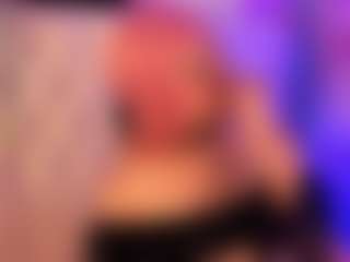 luna-issy's Live Sex Cam Show