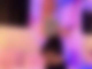 Live cam show with luna-issy - British on Camiplay Live