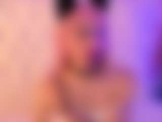 Live cam show with luna-issy - Blonde Hair on Gym Cam Girls