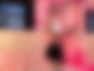 luna-issy's Live Sex Cam Show