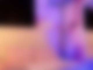Live cam show with luna-issy - Roleplay on Streamer API