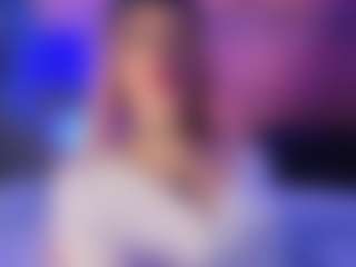Live cam show with luna-issy - Drinking on xfollow cams