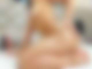 Live cam show with Madelein-Fosterr - Upskirt on TeamSkeetLive
