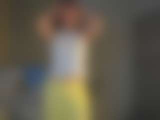 PamelaTruxler MILF webcam performer live streaming