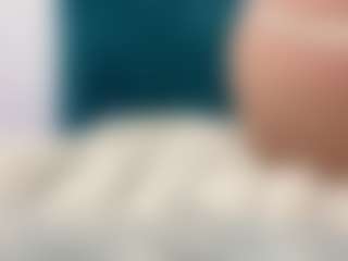 Live cam show with QuinnVex - Blonde Hair on googirlz