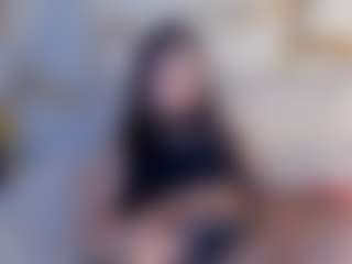 Live cam show with ravendarkk - Brown Hair Teen (18+) on Camsoda