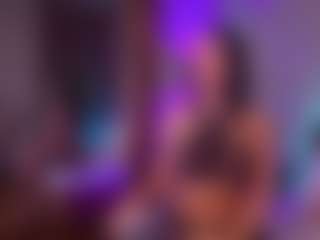 Live cam show with renataa-black - Nipple Play on Camsoda