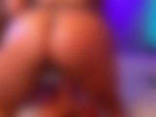 renataa-black's Live Sex Cam Show