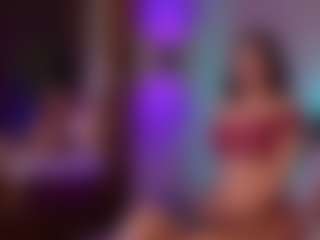 Live cam show with renataa-black - Shaved Pussy MILF on Camsoda