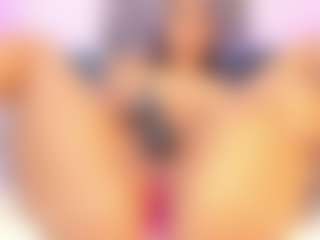 roxanna-0's Live Sex Cam Show