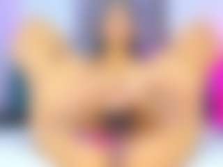 roxanna-0's Live Sex Cam Show