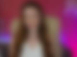 Live cam show with SophiaaDream - Green Eyes on Gym Cam Girls
