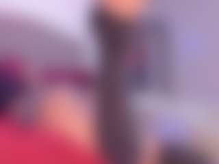 Live cam show with TenderG - Brown Eyes on Uber Horny
