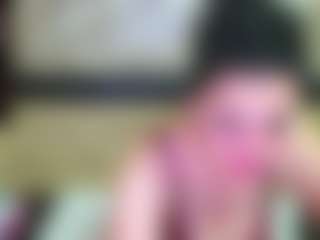 Yanisa23's Live Sex Cam Show