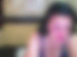 Live cam show with Yanisa23 - Flashing on Camsoda