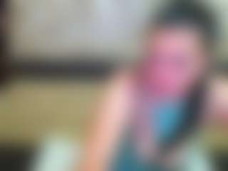 Live cam show with Yanisa23 - Living Room on Livezox