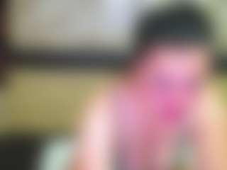 Yanisa23's Live Sex Cam Show