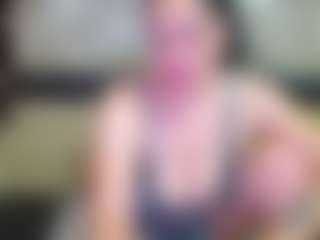 Live cam show with Yanisa23 - Bedroom on Streamer API