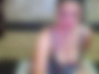 Live cam show with Yanisa23 - Solo on makecum.org